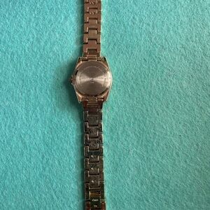Accutime Watch Corp Gold Band Pre-owned